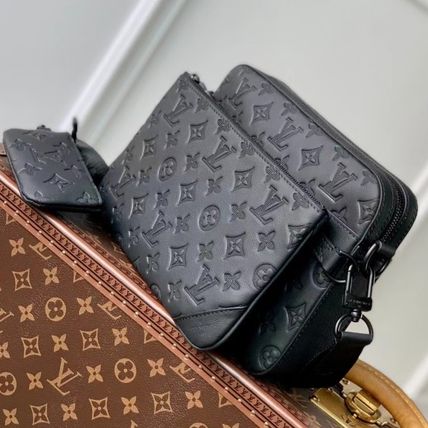 Louis Vuitton | Street Style 2WAY Plain Leather Logo Belt Bags
